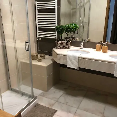 Luxury On A Private * エリセイラ